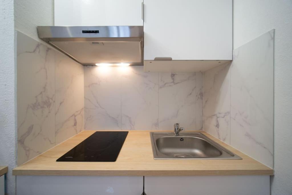 Fully Equipped Apartment 2 To 4 People St Charles Marselha Exterior foto